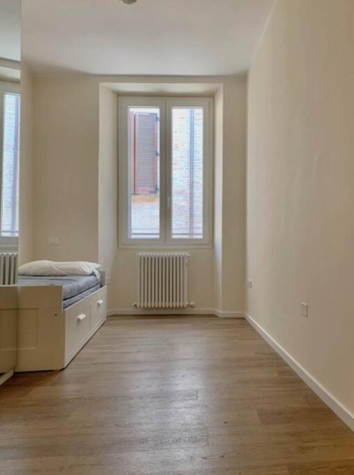 Appartamento Centro Storico Nuovo E Ristrutturato เปซาโร ภายนอก รูปภาพ