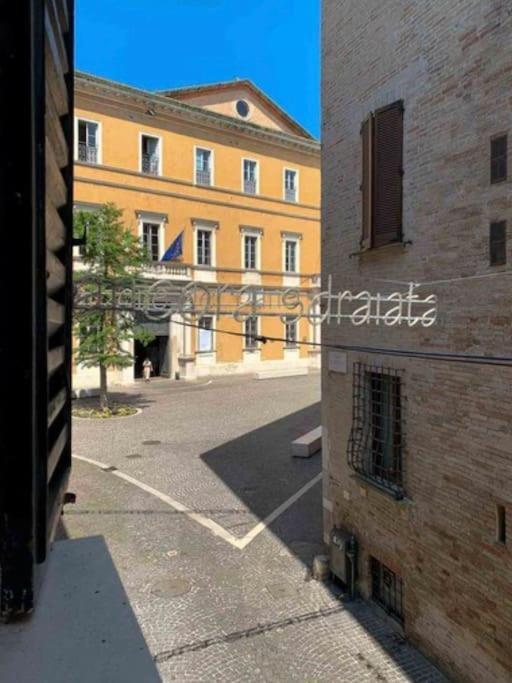 Appartamento Centro Storico Nuovo E Ristrutturato เปซาโร ภายนอก รูปภาพ